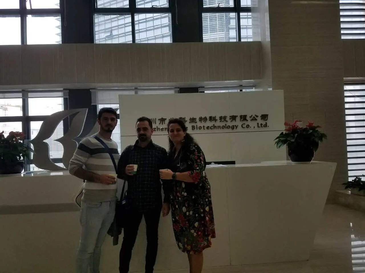 羅馬尼亞患者Ovidiu Simion和代表Alina在北科總部